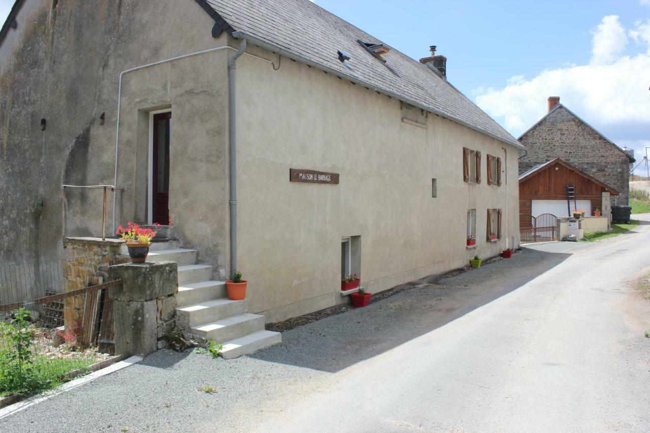 Maison Le Barrage Saint-Gervais-dʼAuvergne Exterior foto
